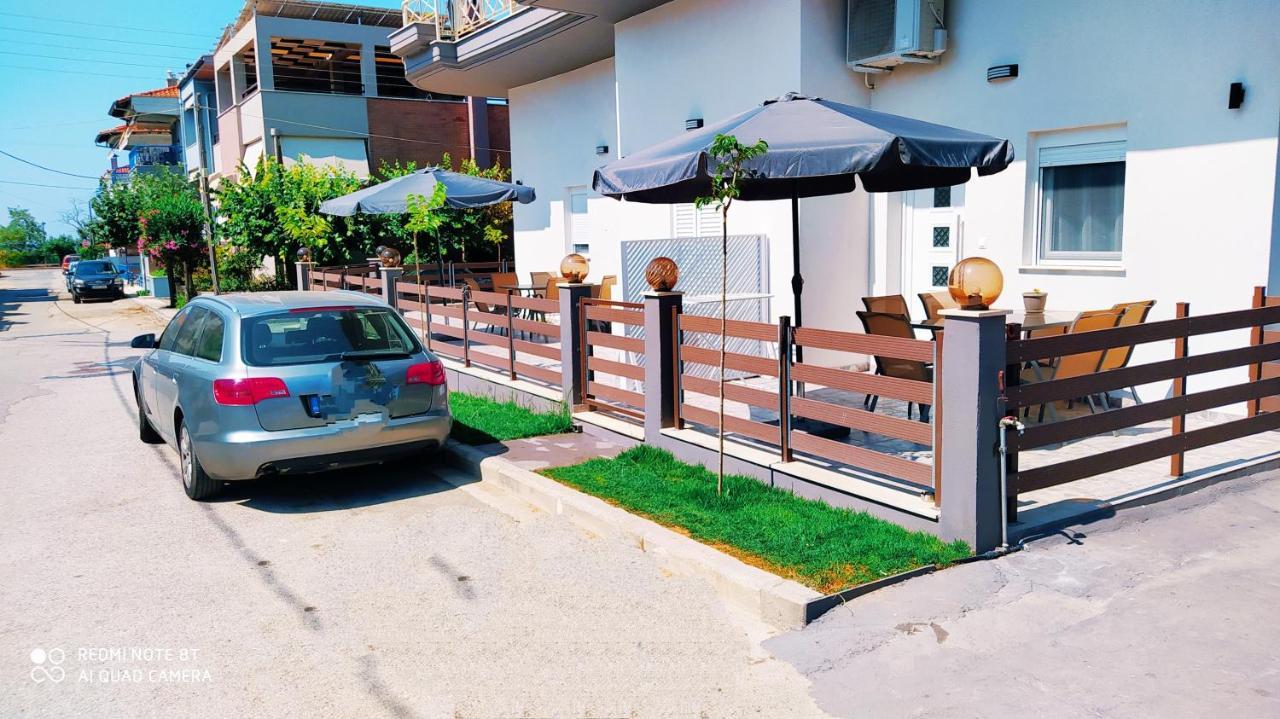 Filippou Luxury Apartments フロギタ エクステリア 写真