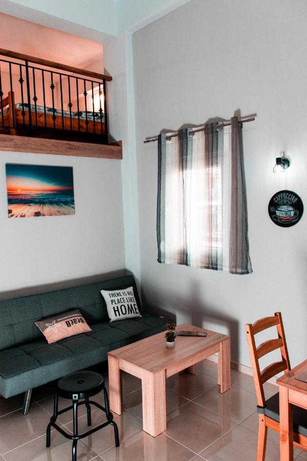 Filippou Luxury Apartments フロギタ エクステリア 写真