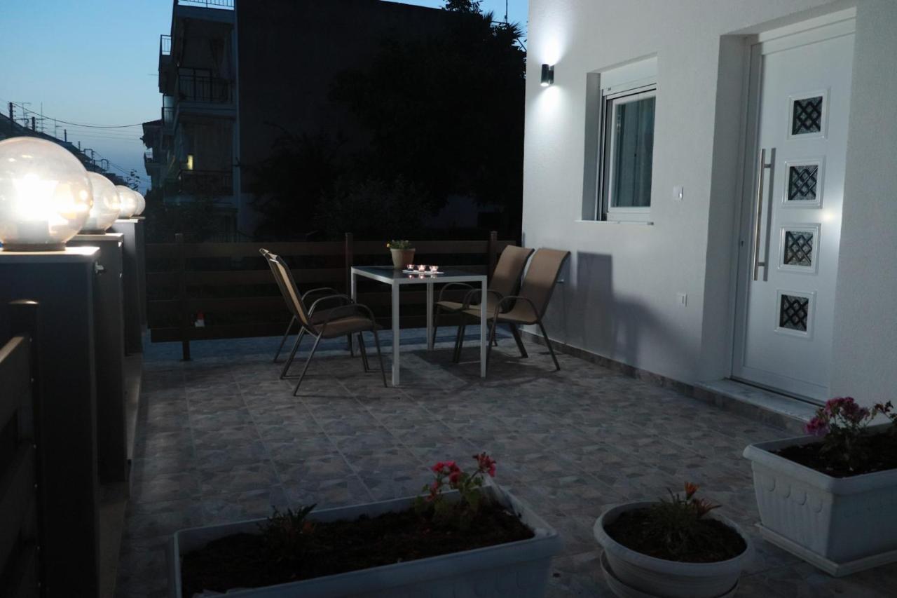 Filippou Luxury Apartments フロギタ エクステリア 写真